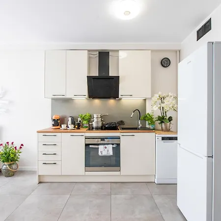 Apartament Gościnny Czempion *